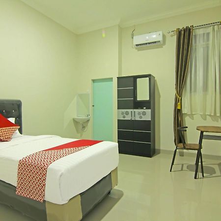 Utama Residence Padang  Exterior foto