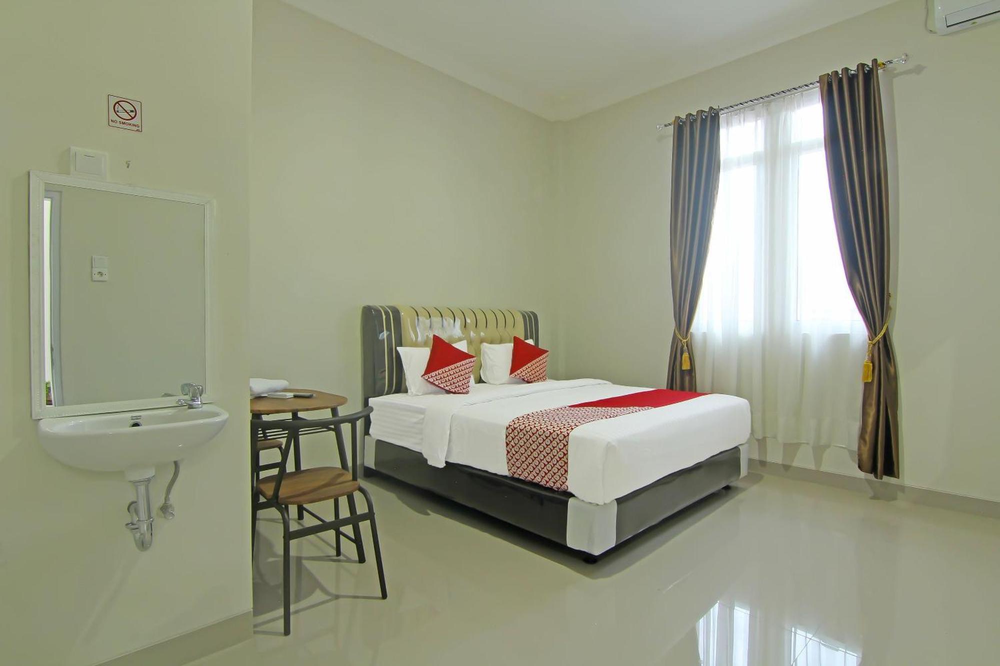 Utama Residence Padang  Exterior foto