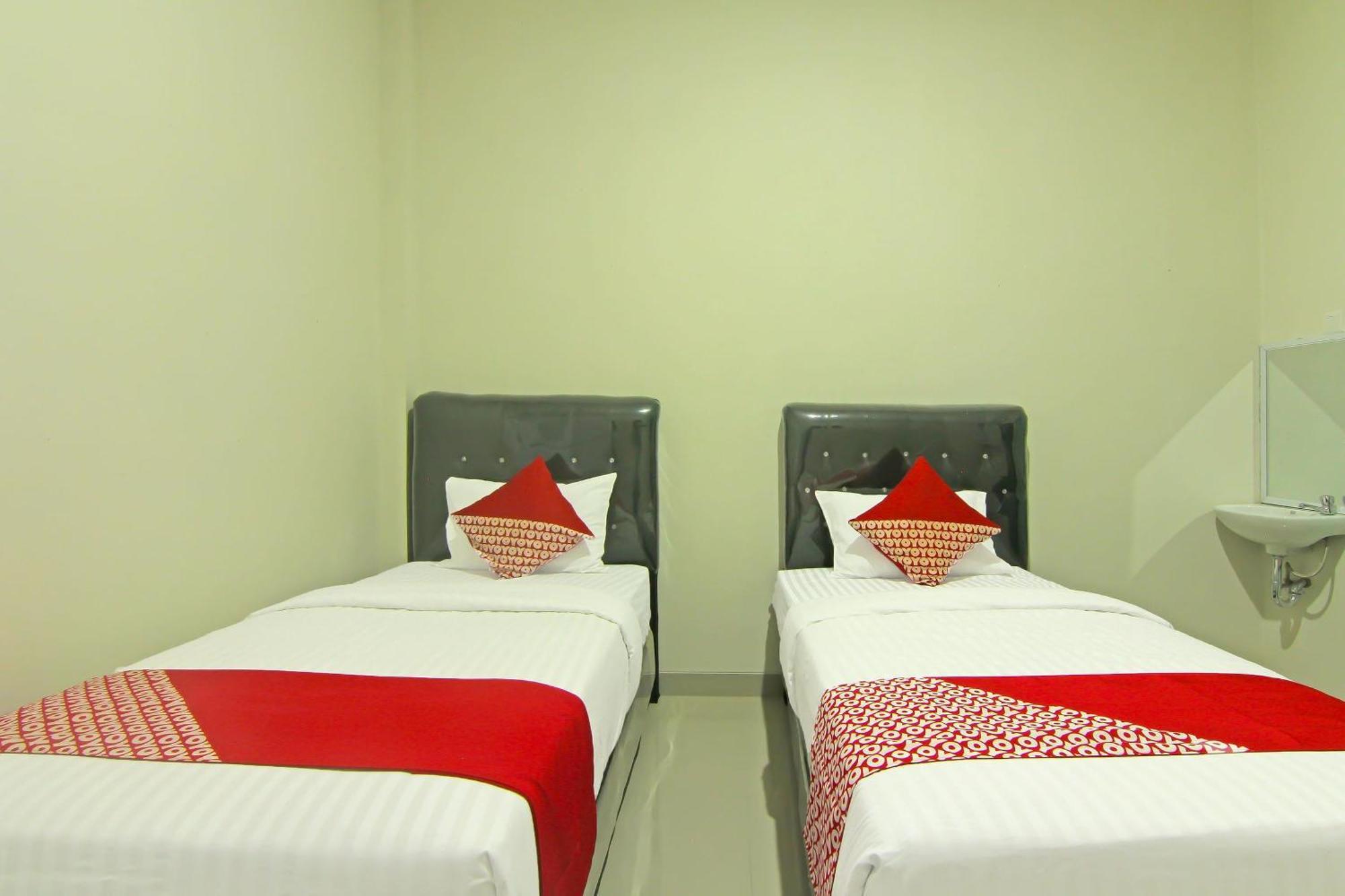 Utama Residence Padang  Exterior foto