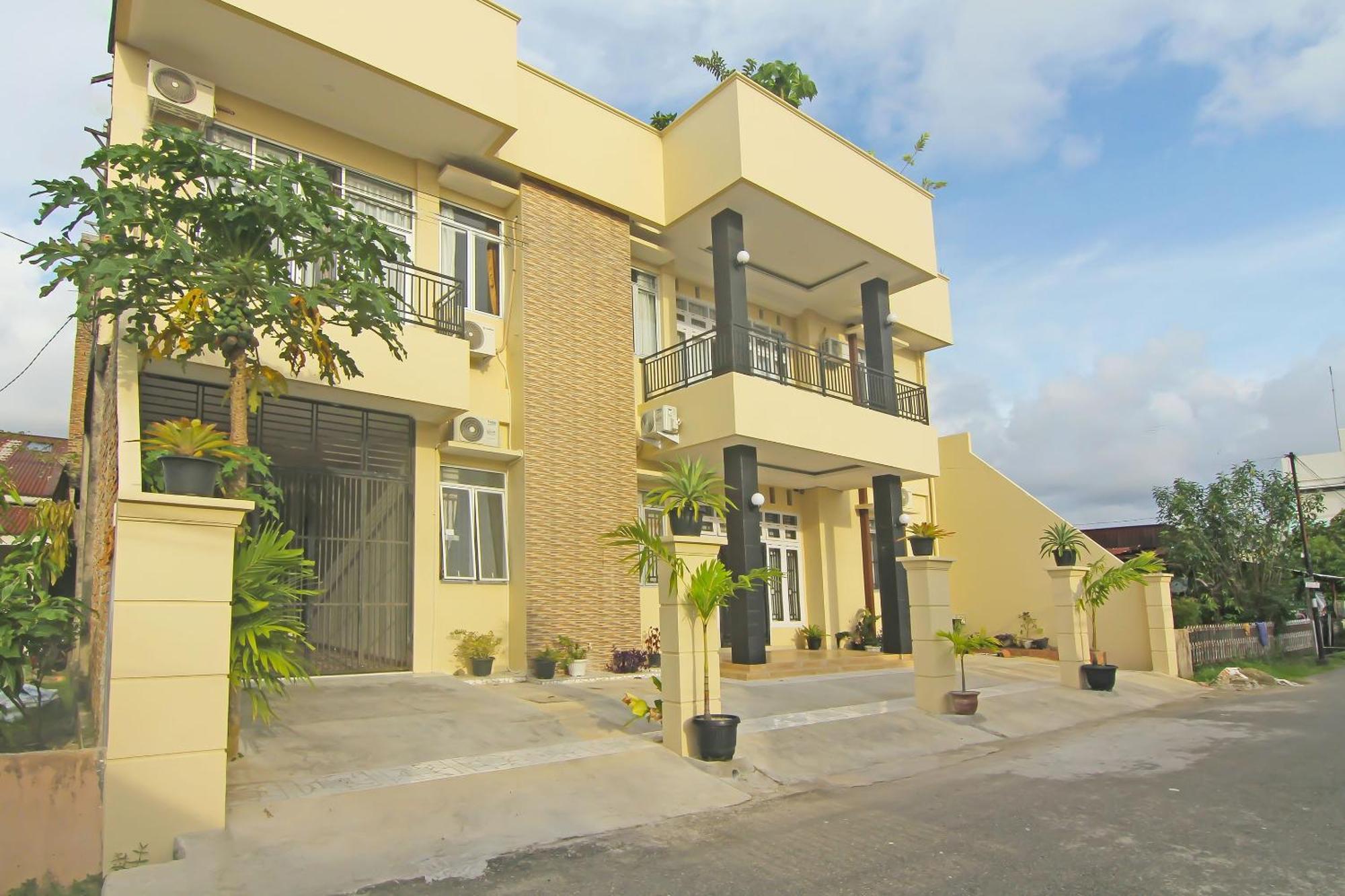 Utama Residence Padang  Exterior foto